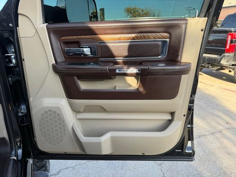 Used 2018 RAM 2500 Longhorn image 30