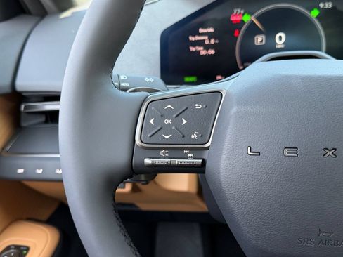 New 2026 Lexus ES 500e AWD/4WD image 19