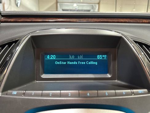 Used 2010 Buick LaCrosse CXL w/ Luxury Package AWD/4WD image 4