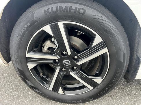 Certified 2024 Nissan Sentra SV image 11