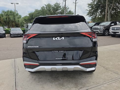 Certified 2025 Kia Sportage SX FWD image 7