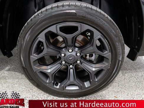 Used 2020 RAM 1500 Limited w/ Black Appearance Package AWD/4WD image 10