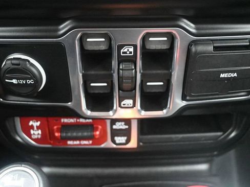 Used 2022 Jeep Gladiator Rubicon w/ LED Lighting Group image 21