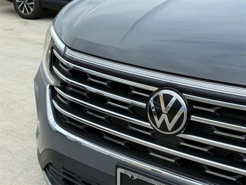 New 2026 Volkswagen Atlas SEL image 4