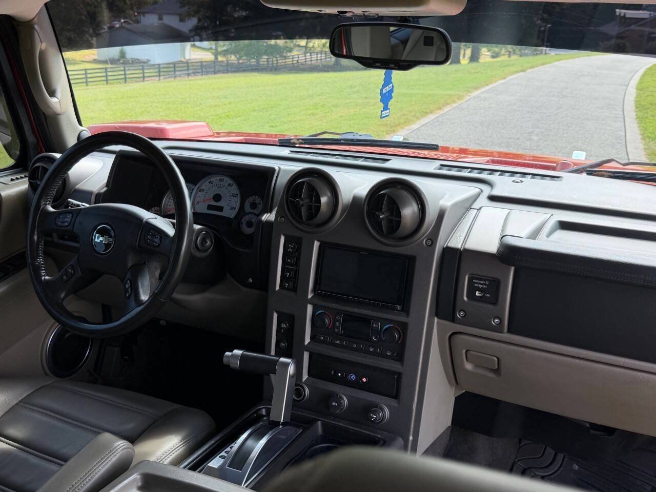 Used 2004 HUMMER H2 w/ Preferred Equipment Group AWD/4WD image 23