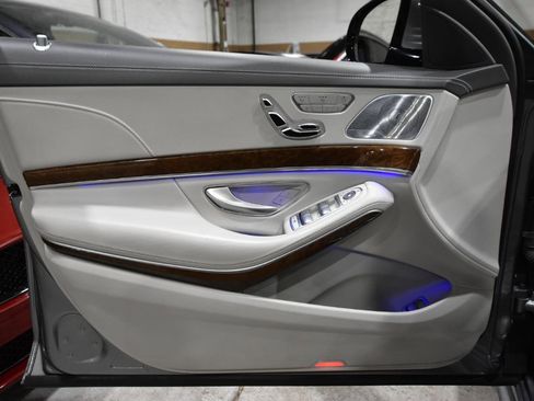 Used 2015 Mercedes-Benz S 550 4MATIC Sedan image 13