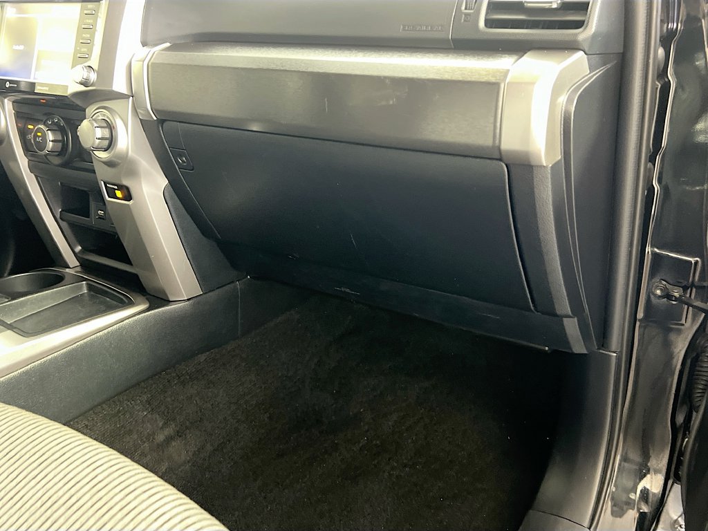 Used 2022 Toyota 4Runner SR5 RWD image 31