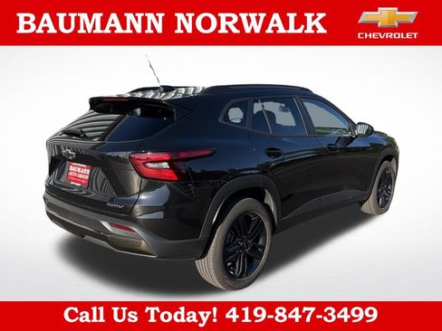 Used 2025 Chevrolet Trax ACTIV w/ Driver Confidence Package FWD image 6