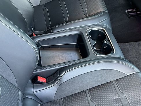 Used 2021 Mercedes-Benz AMG GT 43 image 33