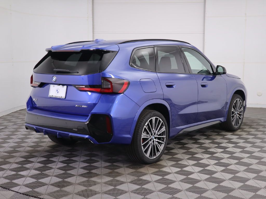 Certified 2026 BMW X1 xDrive28i w/ Technology Package AWD/4WD image 6