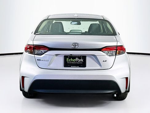 Used 2026 Toyota Corolla LE image 7