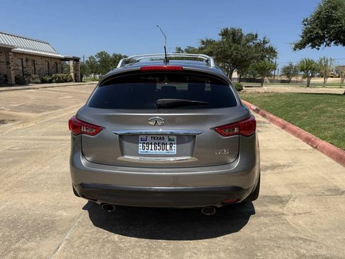 Used 2009 INFINITI FX35 2WD w/ Deluxe Touring Pkg image 10
