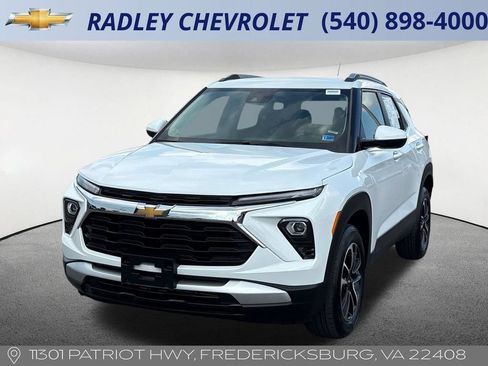 Certified 2025 Chevrolet TrailBlazer LT AWD/4WD image 1