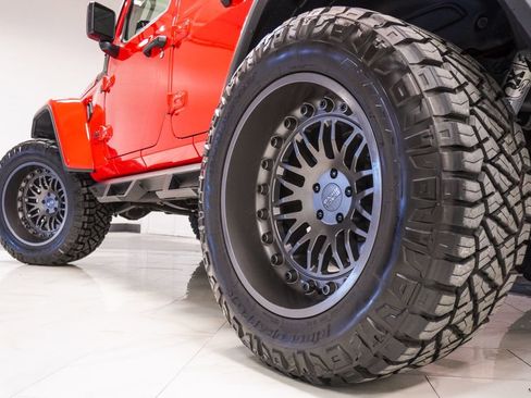 Used 2019 Jeep Wrangler Unlimited Rubicon image 33