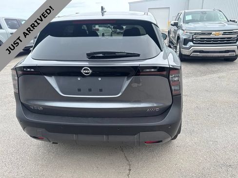 Certified 2025 Nissan Kicks SV AWD/4WD image 6