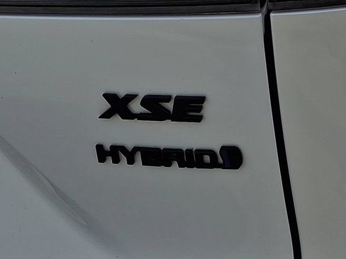 Used 2023 Toyota Corolla Cross AWD Hybrid w/ Convenience Package image 33