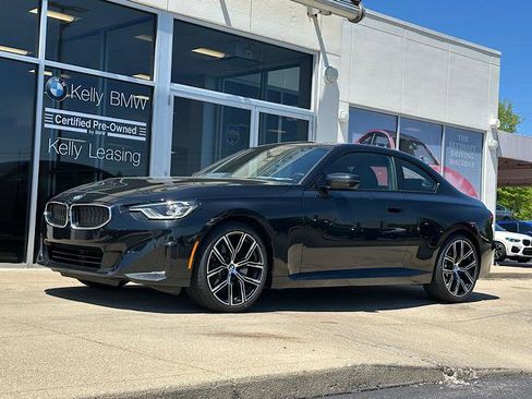 Certified 2023 BMW 230i xDrive Coupe w/ Premium Package AWD/4WD image 4