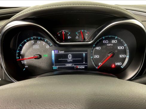 Used 2019 Chevrolet Impala LT FWD image 14