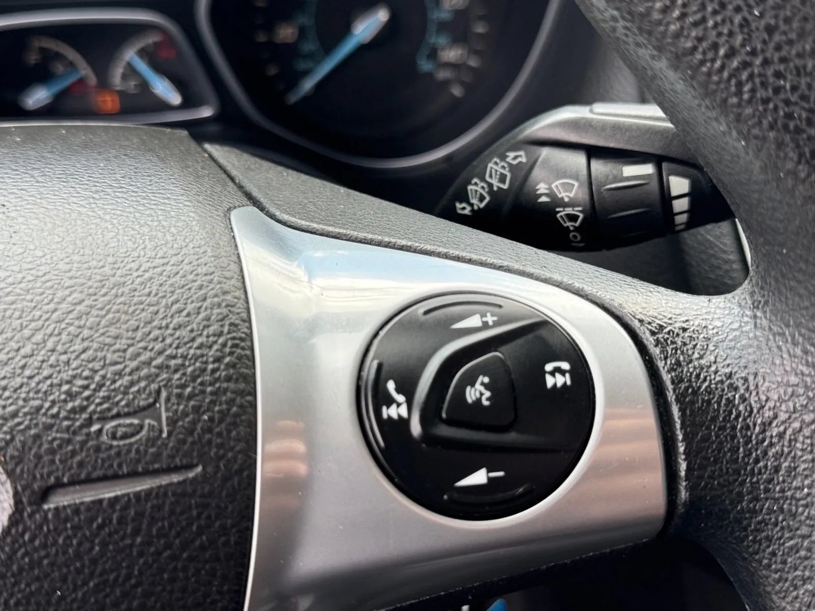 Used 2014 Ford Focus SE FWD image 28