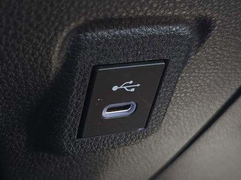 Used 2025 Toyota Corolla LE FWD image 28