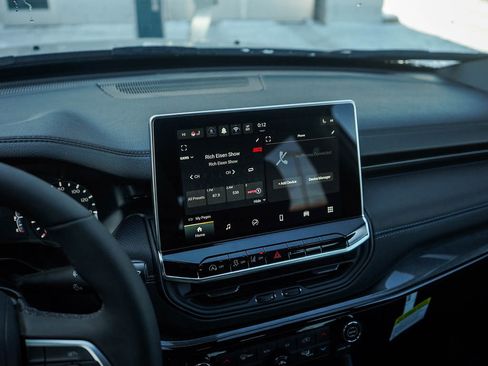 New 2026 Jeep Compass Latitude image 24