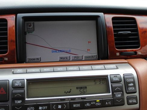 Used 2002 Lexus SC 430 Convertible image 36