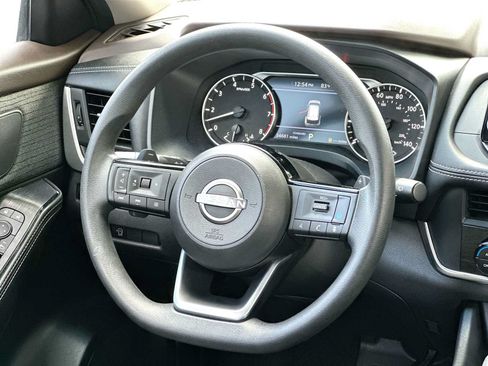 Used 2023 Nissan Rogue SV FWD image 27