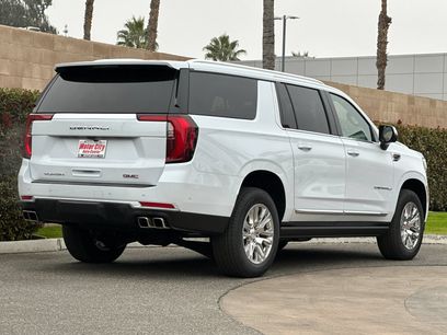 New 2026 GMC Yukon XL Denali w/ Sun & Power Step Package