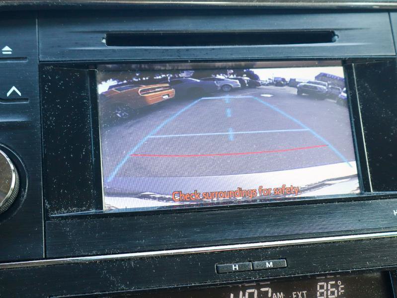 Used 2013 Toyota Avalon XLE Touring FWD image 17