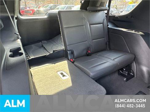 Used 2023 Chevrolet Tahoe Z71 w/ Z71 Off-Road Package image 20