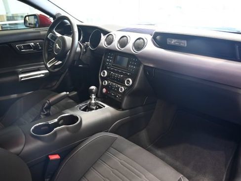 Used 2015 Ford Mustang GT RWD image 13