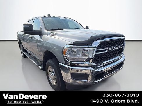 Used 2024 RAM 2500 Tradesman w/ Chrome Appearance Group AWD/4WD image 1