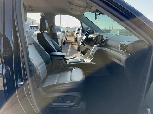 Certified 2023 Ford Explorer XLT w/ Equipment Group 202A image 15