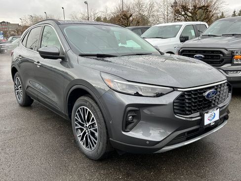 New 2024 Ford Escape SE w/ PHEV Premium Package image 3