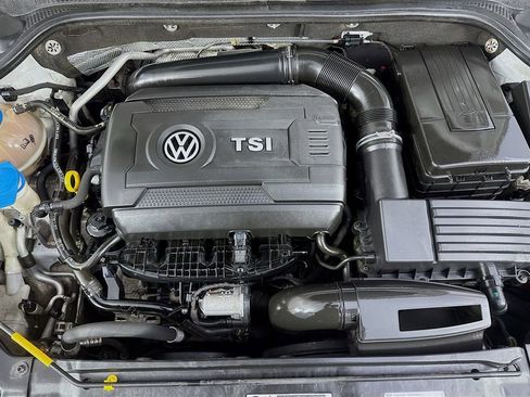 Used 2016 Volkswagen Jetta Sport w/ Lighting Package FWD image 35