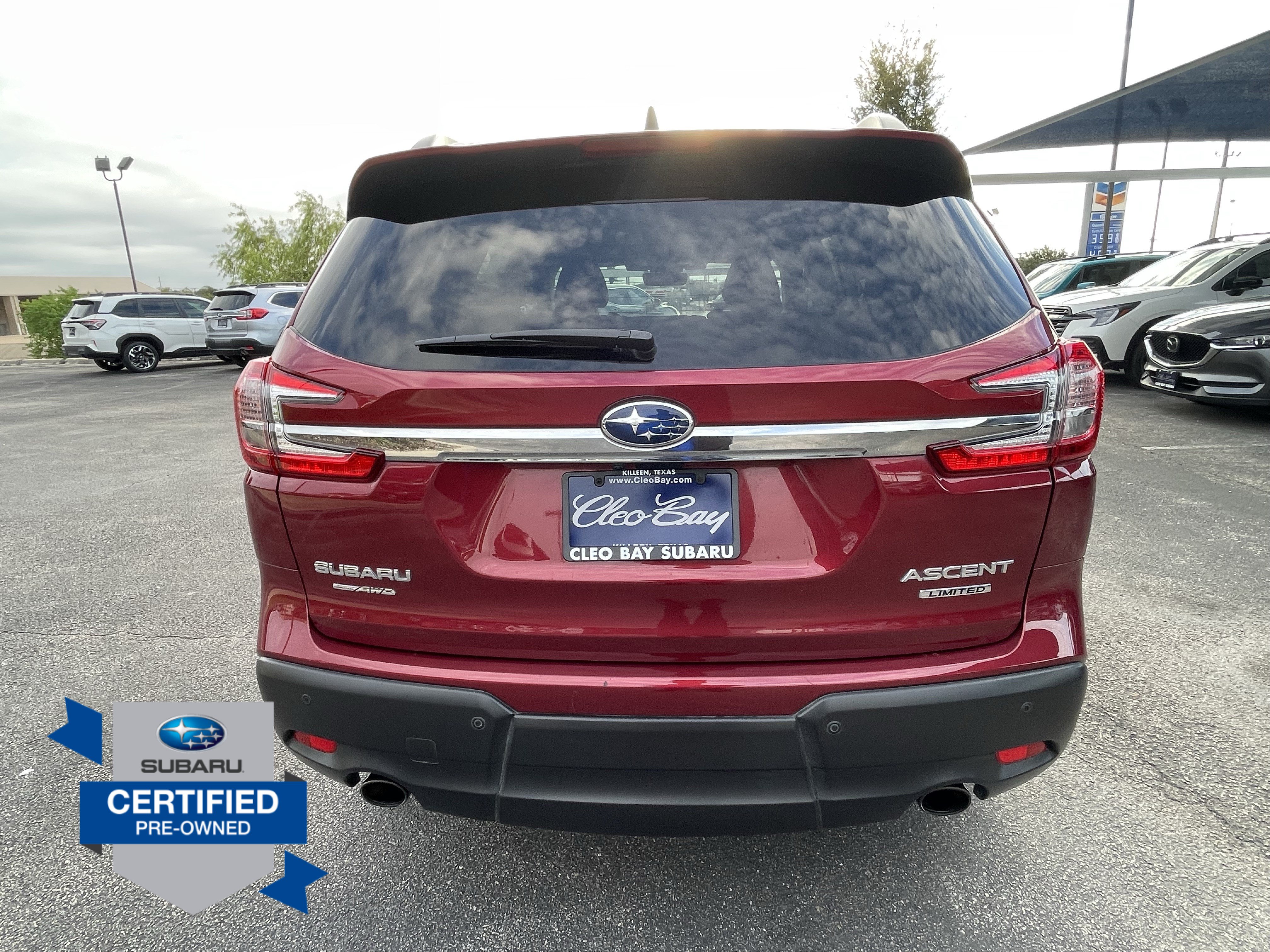 Used 2023 Subaru Ascent Limited w/ Technology Package AWD/4WD image 6