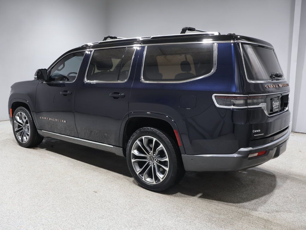 Used 2022 Jeep Grand Wagoneer Series III AWD/4WD image 4