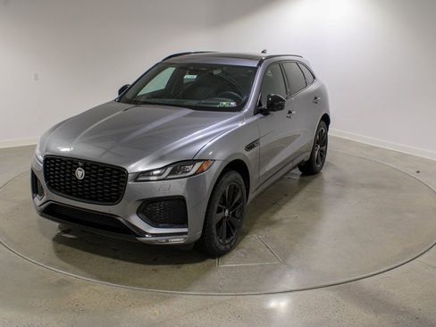 New 2026 Jaguar F-PACE R-Dynamic S image 1