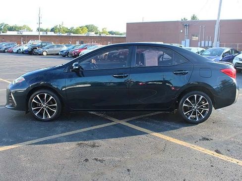 Used 2018 Toyota Corolla SE w/ SE Premium Package FWD image 7