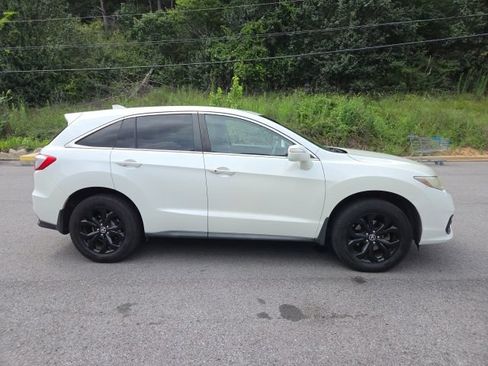 Used 2017 Acura RDX FWD w/ Technology Package image 2