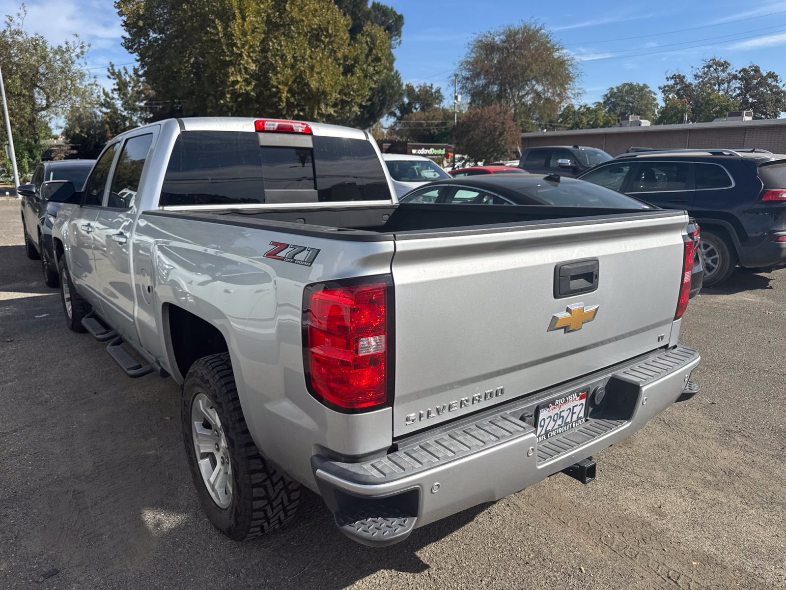 Used 2018 Chevrolet Silverado 1500 LT w/ All Star Edition AWD/4WD image 2