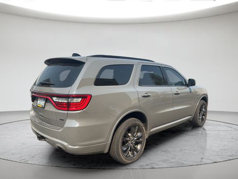 Used 2025 Dodge Durango GT w/ Blacktop Package AWD/4WD image 5