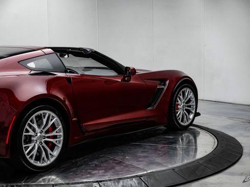 Used 2018 Chevrolet Corvette Z06 RWD image 20