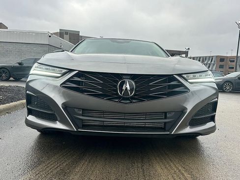Certified 2025 Acura TLX w/ Technology Package image 3