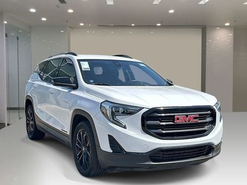 Used 2021 GMC Terrain SLE w/ Driver Convenience Package FWD image 6