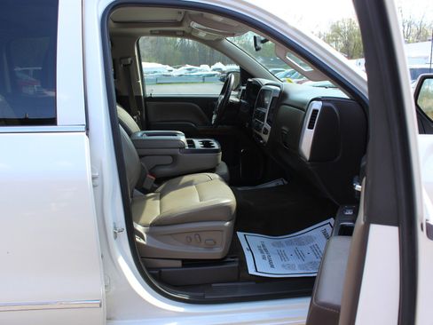 Used 2015 GMC Sierra 1500 SLT w/ SLT Preferred Package AWD/4WD image 35