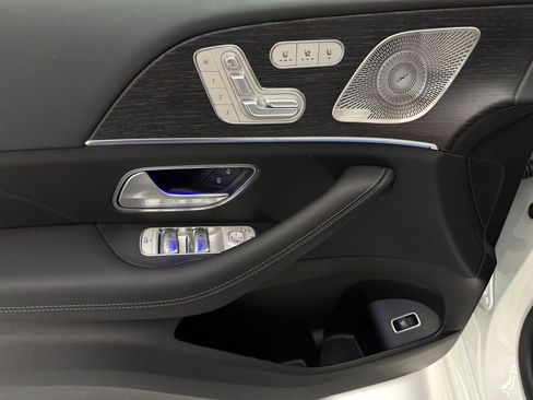 New 2026 Mercedes-Benz GLS 450 4MATIC image 11