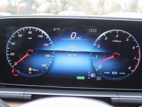 Used 2020 Mercedes-Benz GLS 450 4MATIC image 32