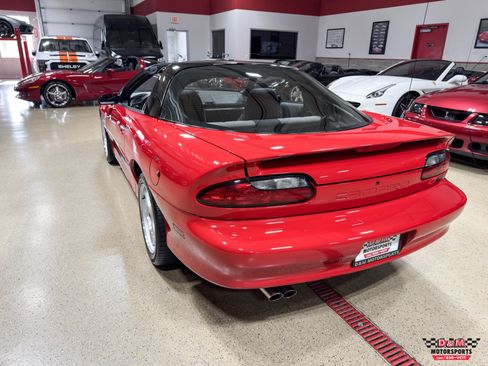 Used 1994 Chevrolet Camaro Z28 RWD image 40