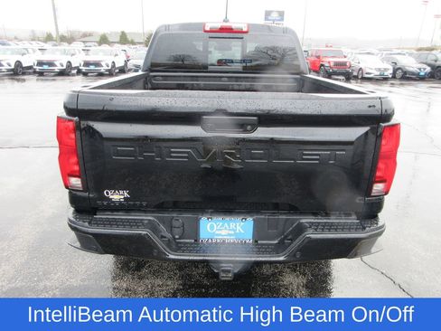 Used 2025 Chevrolet Colorado Z71 image 4